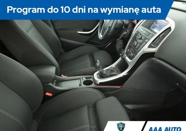 Opel Astra cena 24000 przebieg: 247261, rok produkcji 2011 z Jawor małe 211